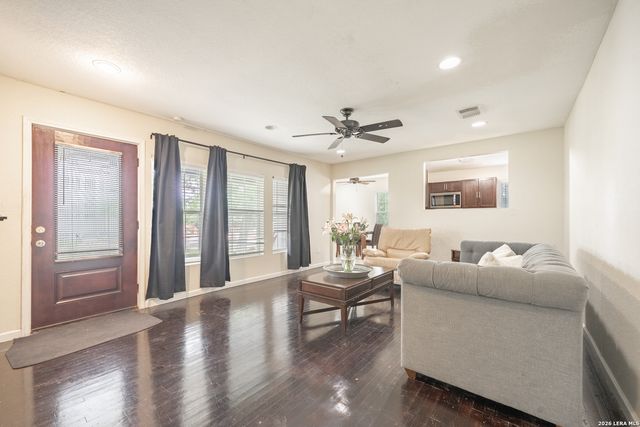 1439 W RIDGEWOOD CT, San Antonio, TX 78201