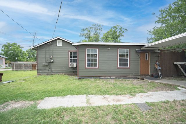 1439 W RIDGEWOOD CT, San Antonio, TX 78201