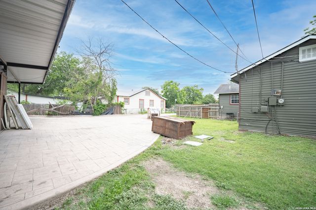 1439 W RIDGEWOOD CT, San Antonio, TX 78201
