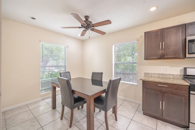 1439 W RIDGEWOOD CT, San Antonio, TX 78201