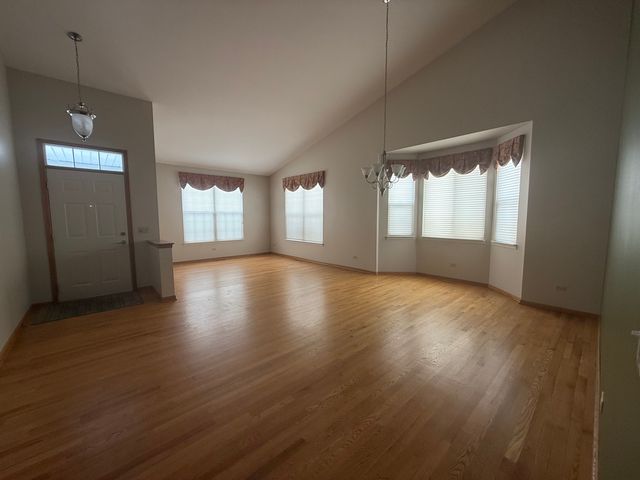 1471 W Grand Haven Road, Romeoville, IL 60446