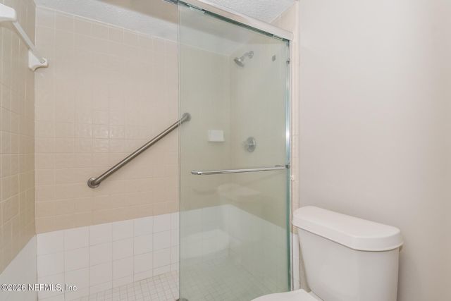 3056 BRIDGEVIEW Drive, Jacksonville, FL 32216