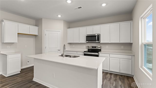 2215 Hackberry Street, Springfield, OH 45505