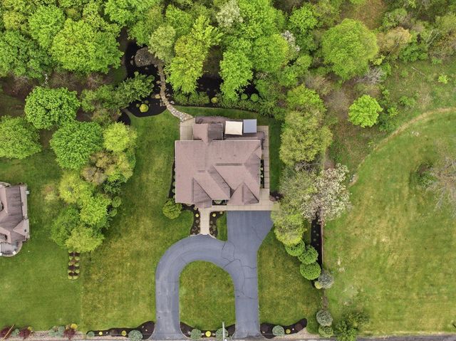 24 S Cowan ROAD, Collier Twp, PA 15106