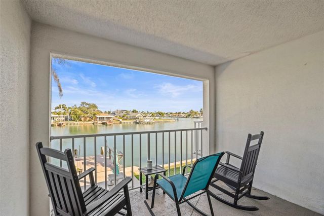 11655 3RD STREET E 19, Treasure Island, FL 33706