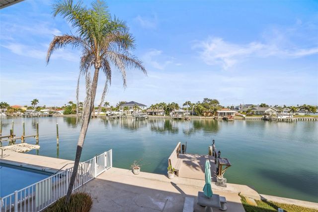 11655 3RD STREET E 19, Treasure Island, FL 33706