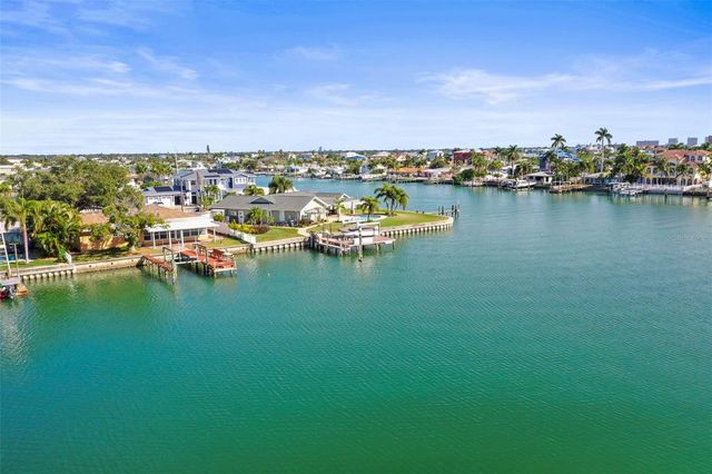 11655 3RD STREET E 19, Treasure Island, FL 33706