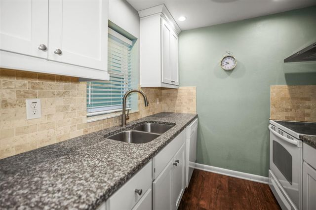 11655 3RD STREET E 19, Treasure Island, FL 33706