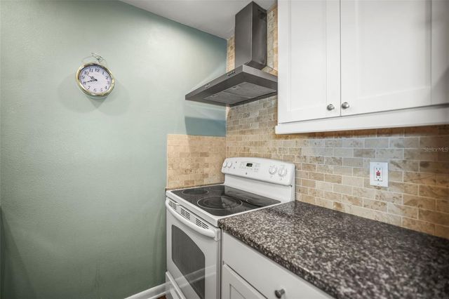 11655 3RD STREET E 19, Treasure Island, FL 33706