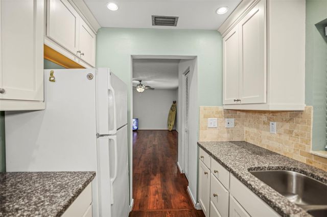 11655 3RD STREET E 19, Treasure Island, FL 33706