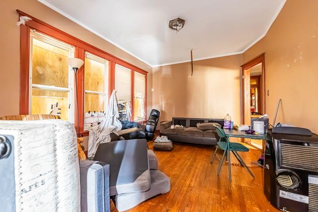 1312 W 73rd Place, Chicago, IL 60636