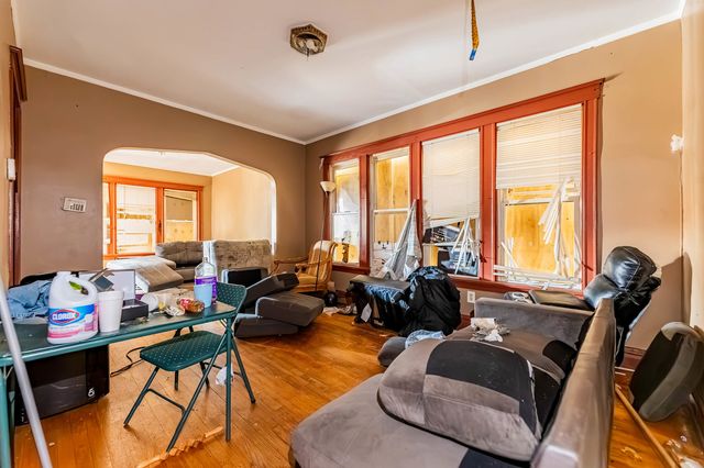 1312 W 73rd Place, Chicago, IL 60636