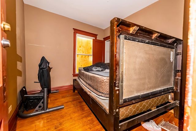 1312 W 73rd Place, Chicago, IL 60636