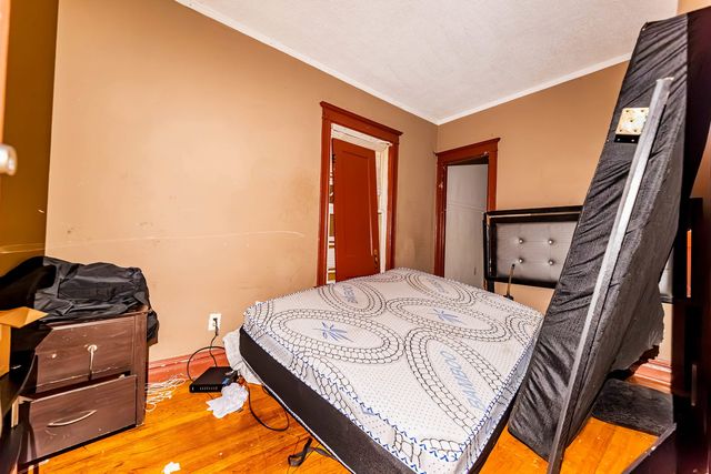 1312 W 73rd Place, Chicago, IL 60636