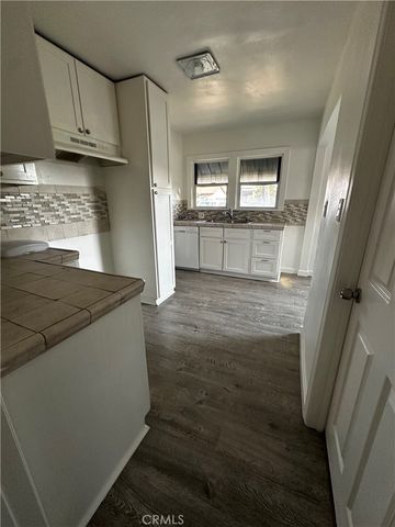 1223 W 64th, Los Angeles, CA 90044