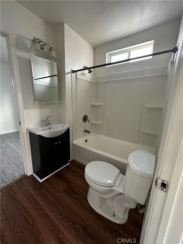1223 W 64th, Los Angeles, CA 90044