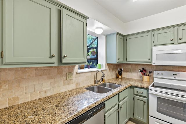1904 Dartmouth Street Q4, College Station, TX 77840