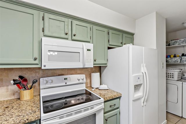 1904 Dartmouth Street Q4, College Station, TX 77840