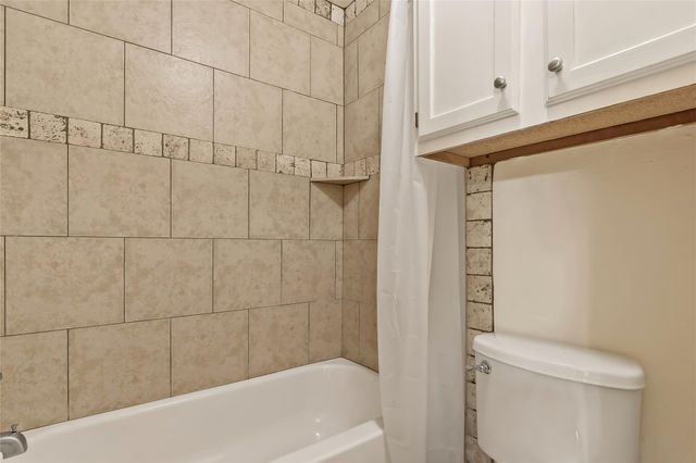 1904 Dartmouth Street Q4, College Station, TX 77840