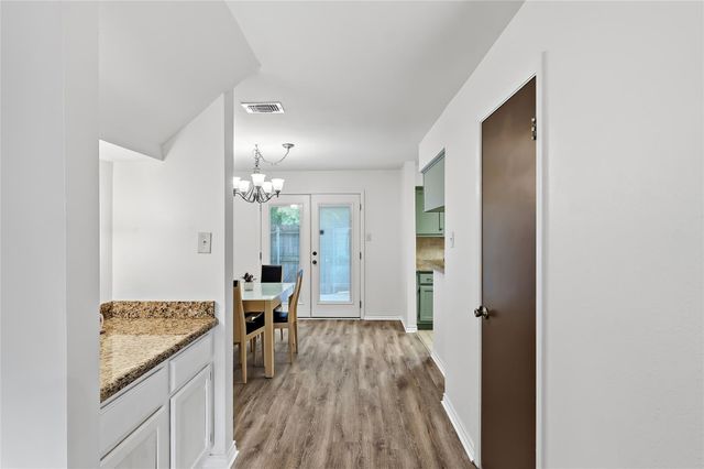 1904 Dartmouth Street Q4, College Station, TX 77840