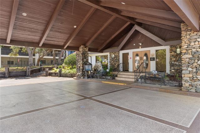 7080 RIVER RUN BOULEVARD, Weeki Wachee, FL 34607