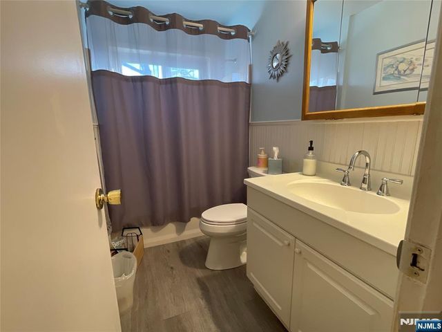 225 12th Street, Cresskill, NJ 07626