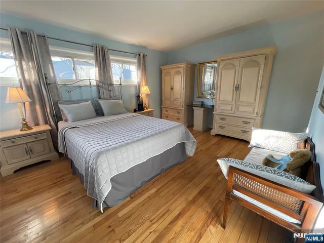 225 12th Street, Cresskill, NJ 07626