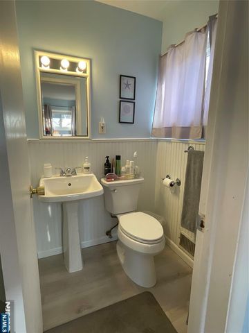 225 12th Street, Cresskill, NJ 07626