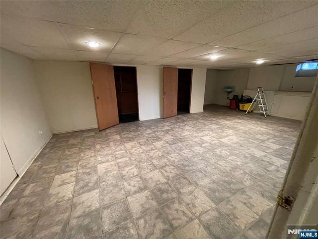 225 12th Street, Cresskill, NJ 07626