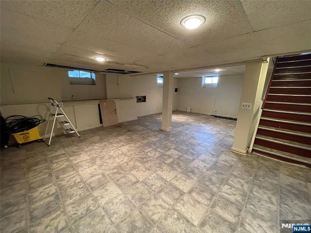 225 12th Street, Cresskill, NJ 07626