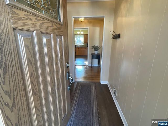 225 12th Street, Cresskill, NJ 07626