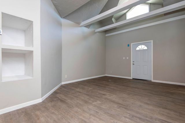 150 E Elm Street, Republic, MO 65738