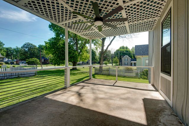 150 E Elm Street, Republic, MO 65738