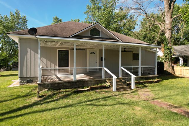 150 E Elm Street, Republic, MO 65738