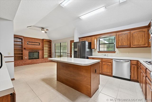 2625 W 68th Street, Tulsa, OK 74132