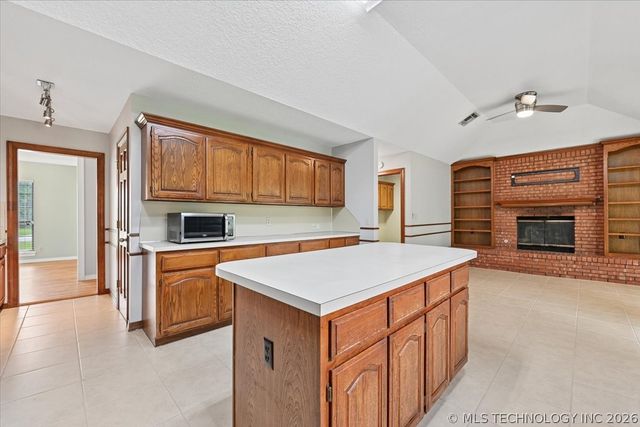 2625 W 68th Street, Tulsa, OK 74132