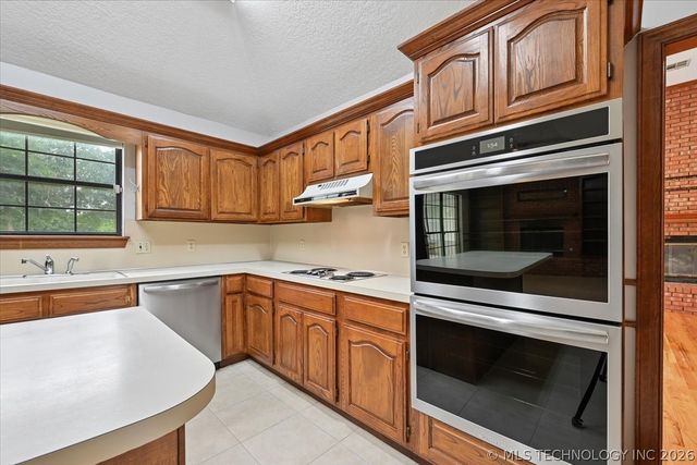 2625 W 68th Street, Tulsa, OK 74132