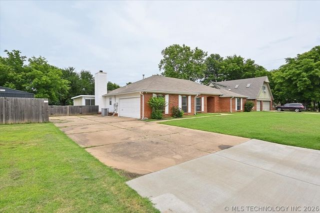 2625 W 68th Street, Tulsa, OK 74132