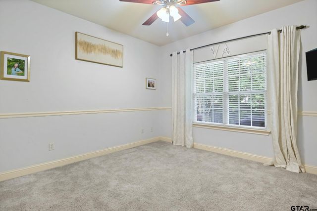 910 Holly Hill Ln, Mt Pleasant, TX 75455