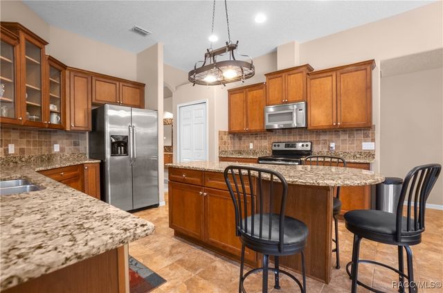 6378 W Pine Ridge Boulevard, Beverly Hills, FL 34465