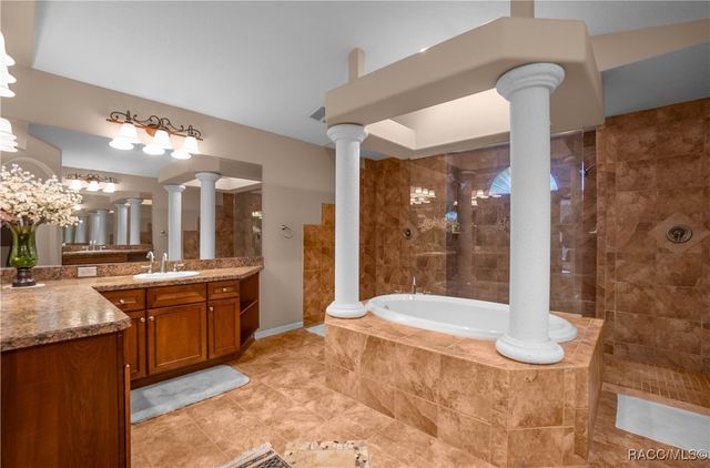 6378 W Pine Ridge Boulevard, Beverly Hills, FL 34465