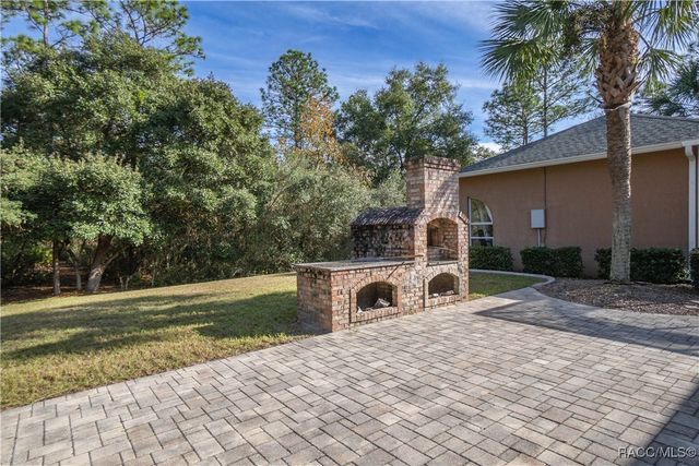 6378 W Pine Ridge Boulevard, Beverly Hills, FL 34465