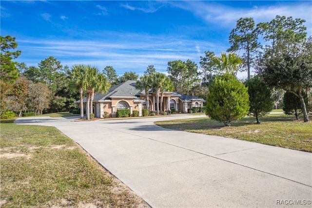 6378 W Pine Ridge Boulevard, Beverly Hills, FL 34465