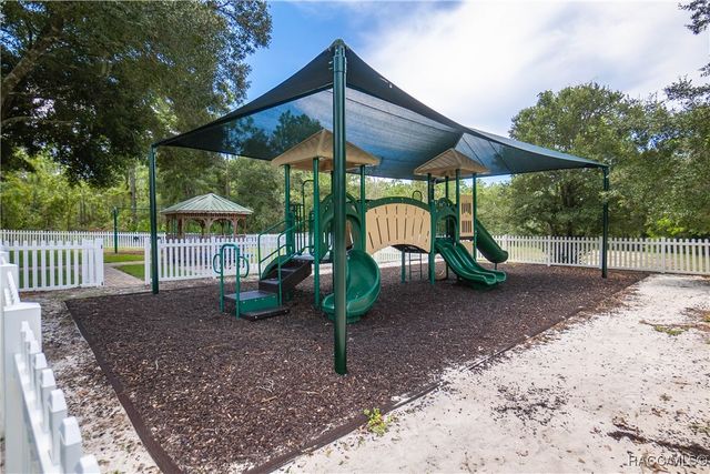 6378 W Pine Ridge Boulevard, Beverly Hills, FL 34465