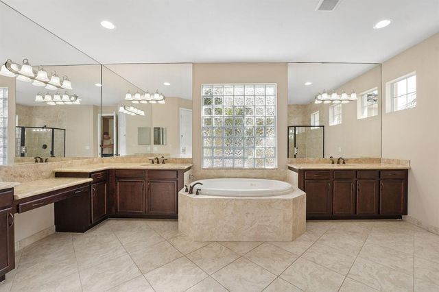 8256 Savara Streams Lane, Boynton Beach, FL 33473
