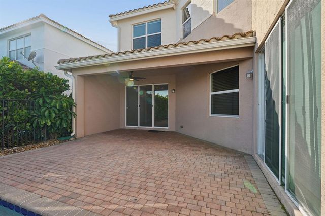 8256 Savara Streams Lane, Boynton Beach, FL 33473