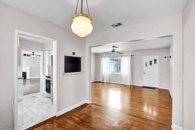 601 N 13th Avenue N, Lake Worth Beach, FL 33460