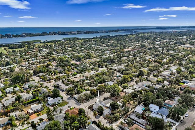 601 N 13th Avenue N, Lake Worth Beach, FL 33460