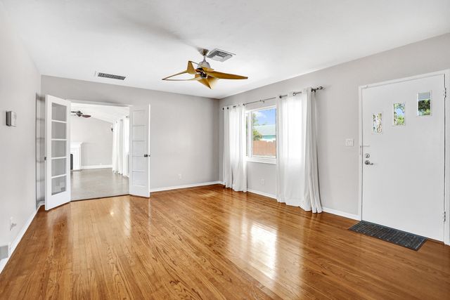 601 N 13th Avenue N, Lake Worth Beach, FL 33460