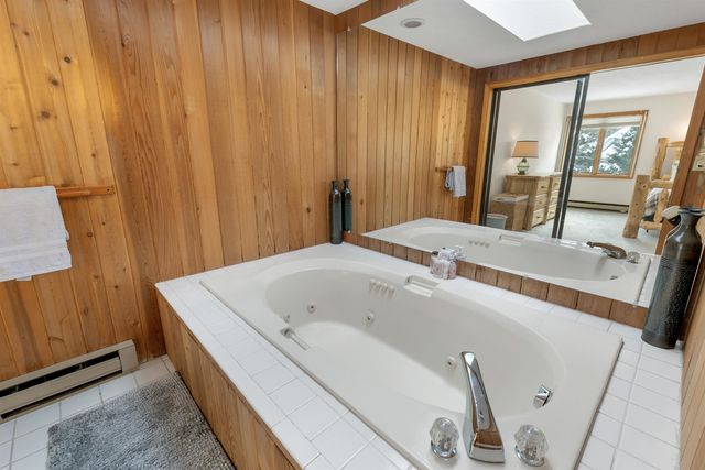 4 Bear Village Road, Bartlett, NH 03812